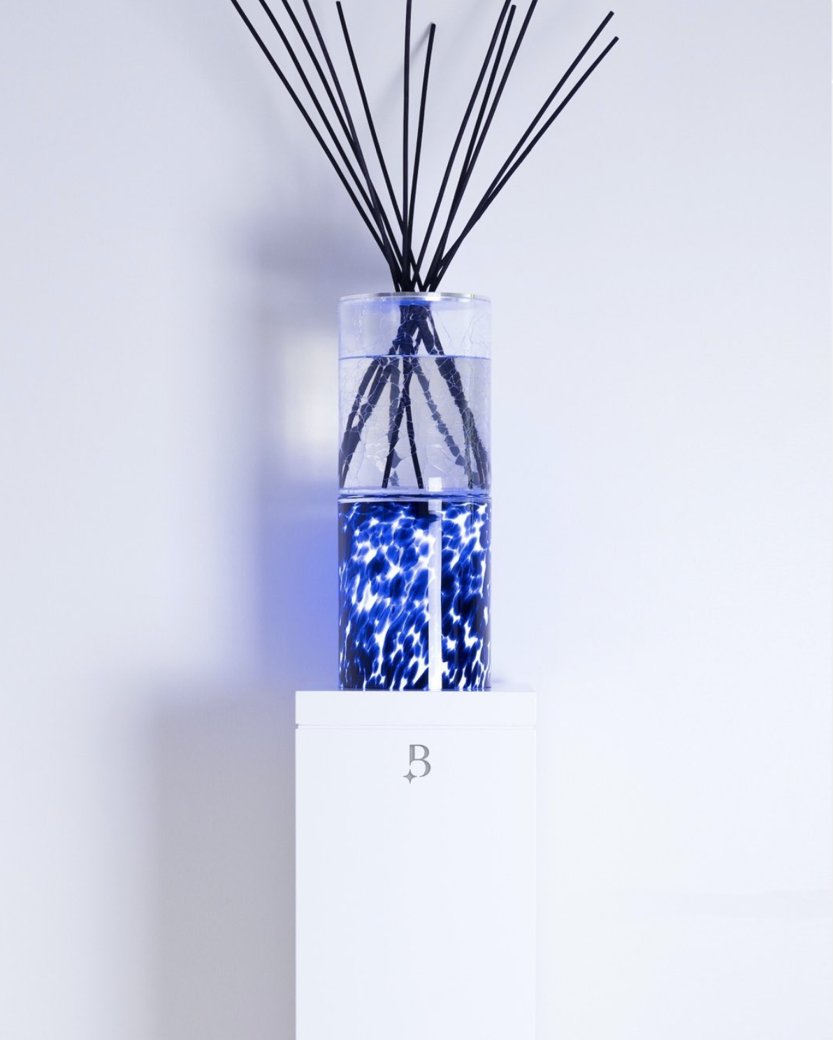 MYSTERY VELVET Dual + Led® Base or Column included - Ø200 : Truffle, Ylang-Ylang & Vetiver